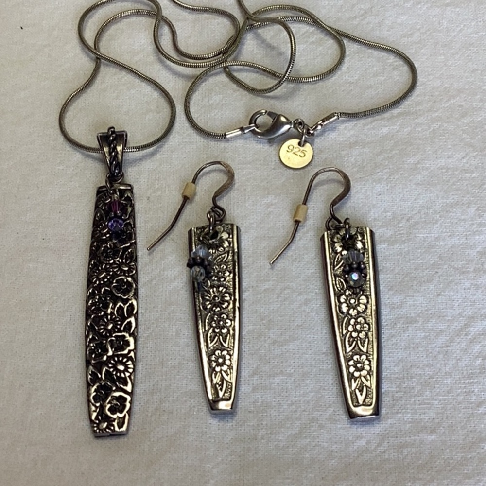FINAL SALE PRICE Elegant Silver Floral Jewelry Set